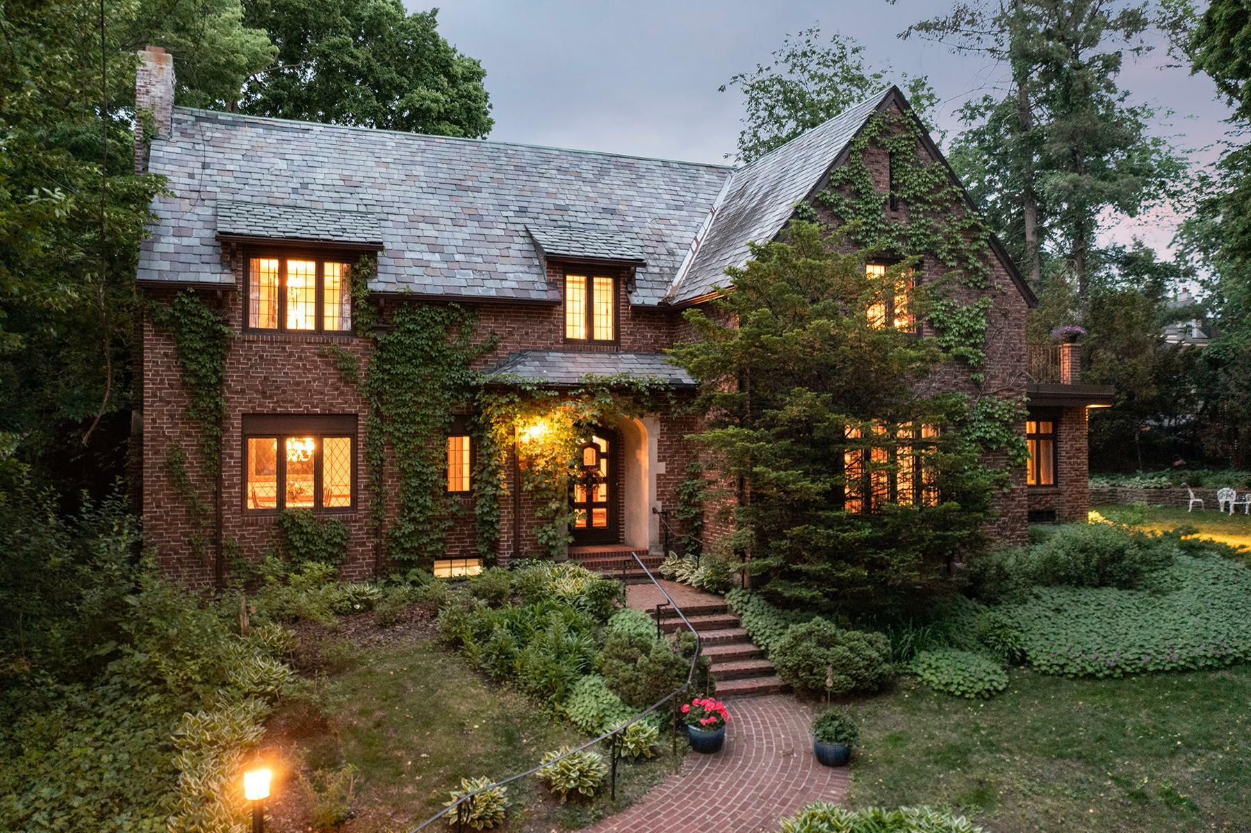 Property Photo: 4329 E Lake Harriet Parkway MN 55409