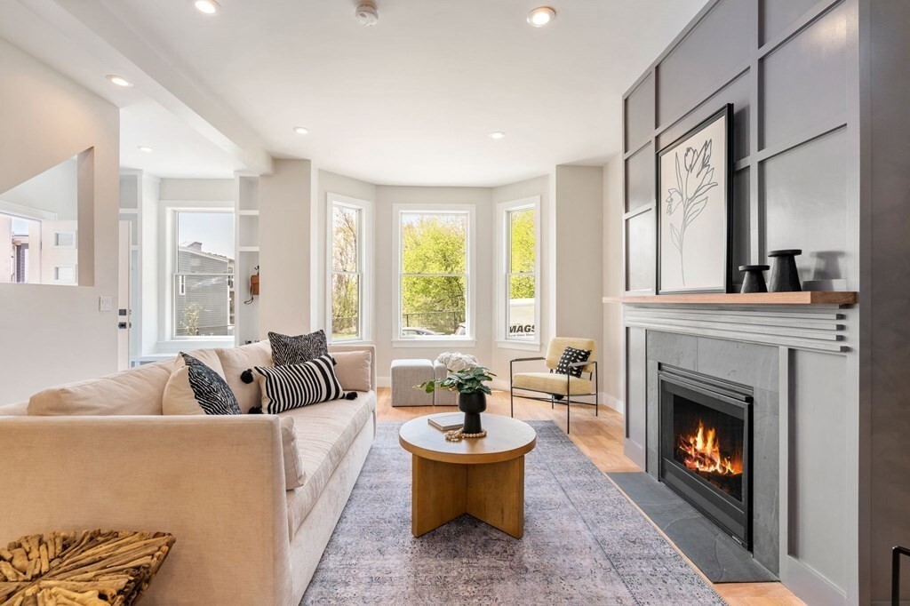 Property Photo:  200 Byron Street 1  MA 02128 