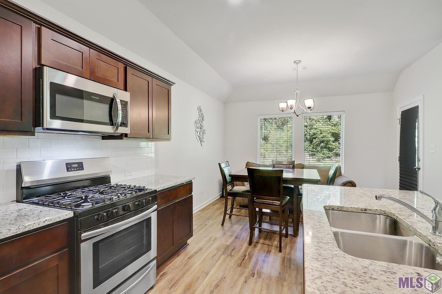 Property Photo:  37048 Rustic Ln  LA 70706 