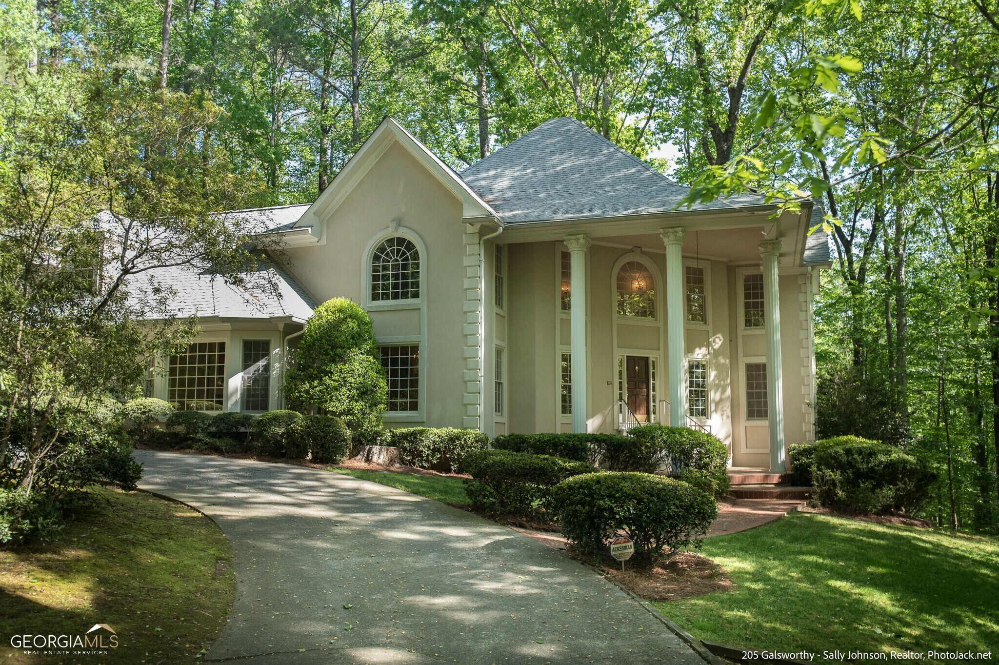 Property Photo:  205 Galsworthy Court  GA 30075 