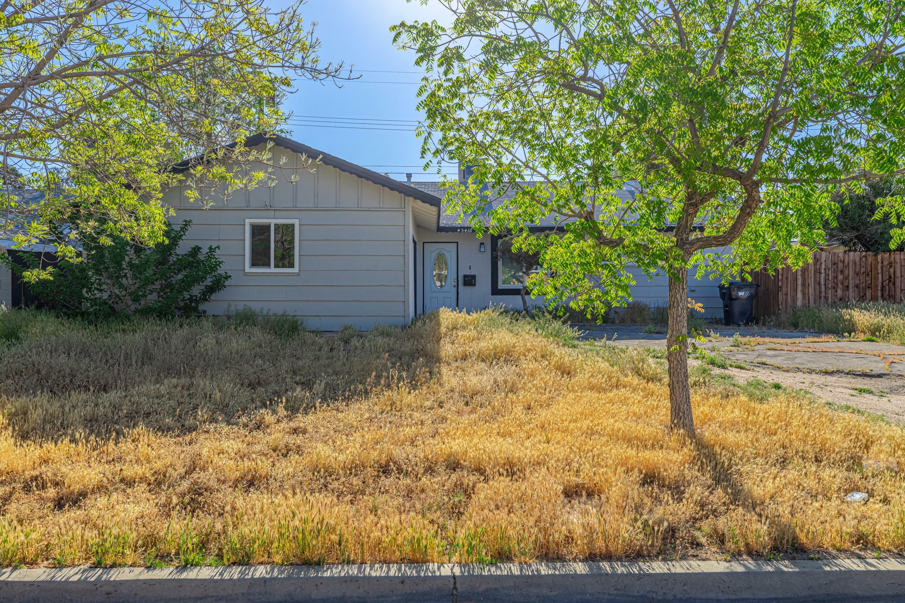 Property Photo:  45416 Burgess Way  CA 93535 