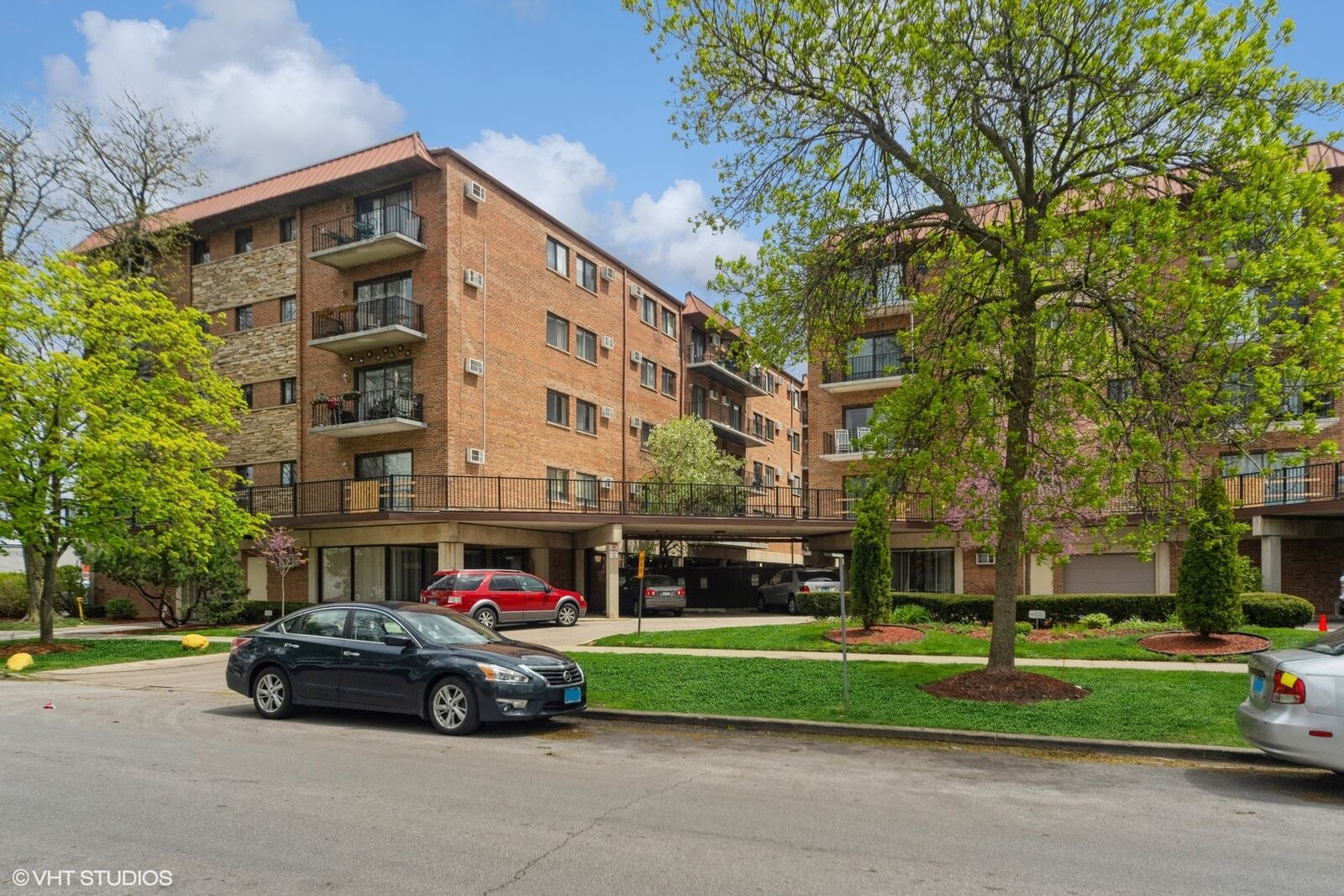 Property Photo:  2317 N Neva Avenue 214  IL 60707 