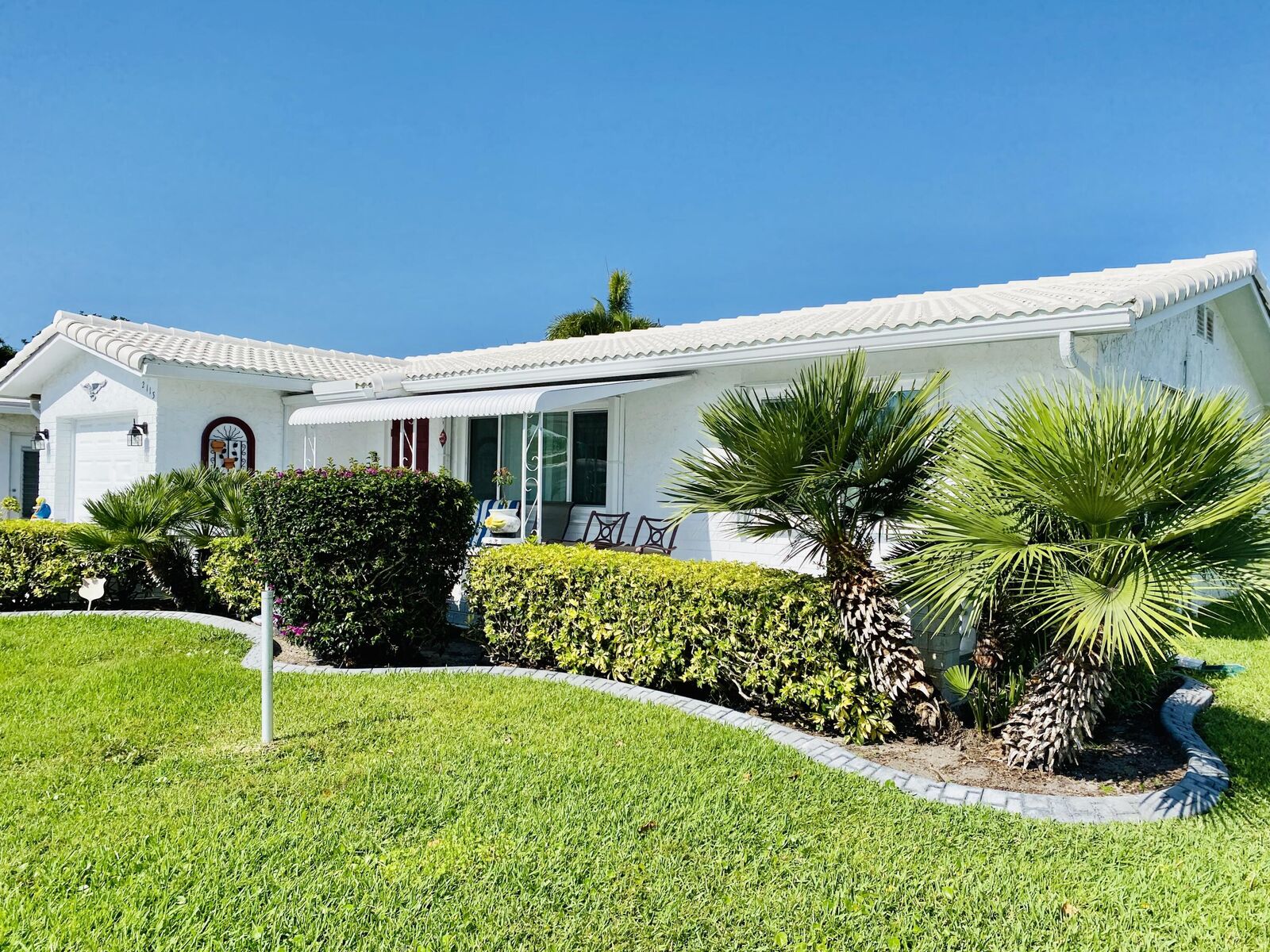 Property Photo: 2113 SW 13th Place FL 33426