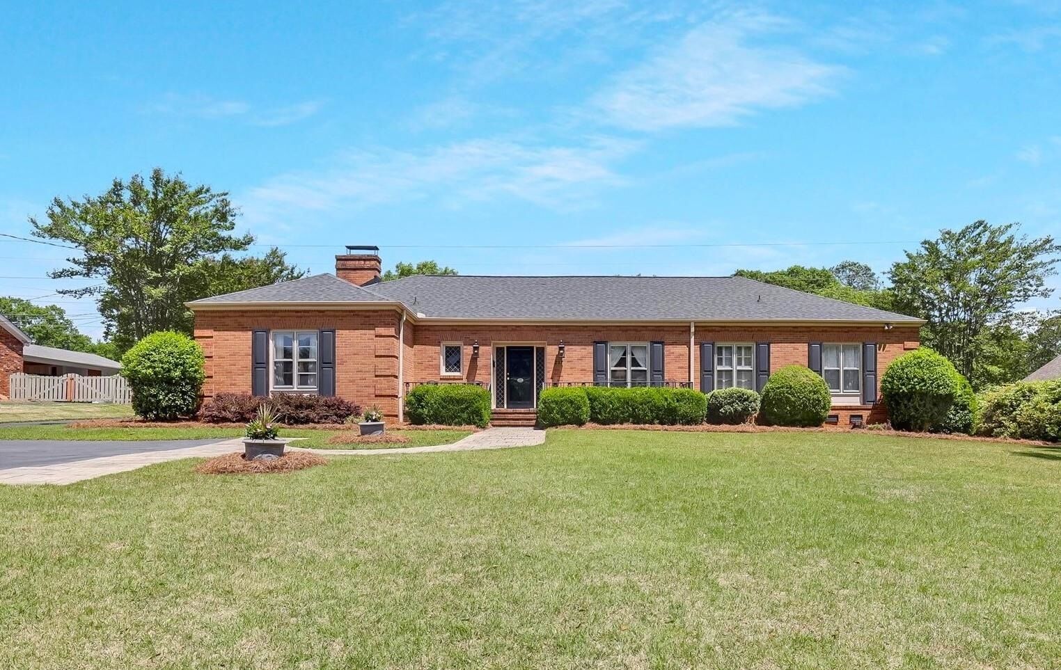 Property Photo: 217 Pineville Rd SC 29307
