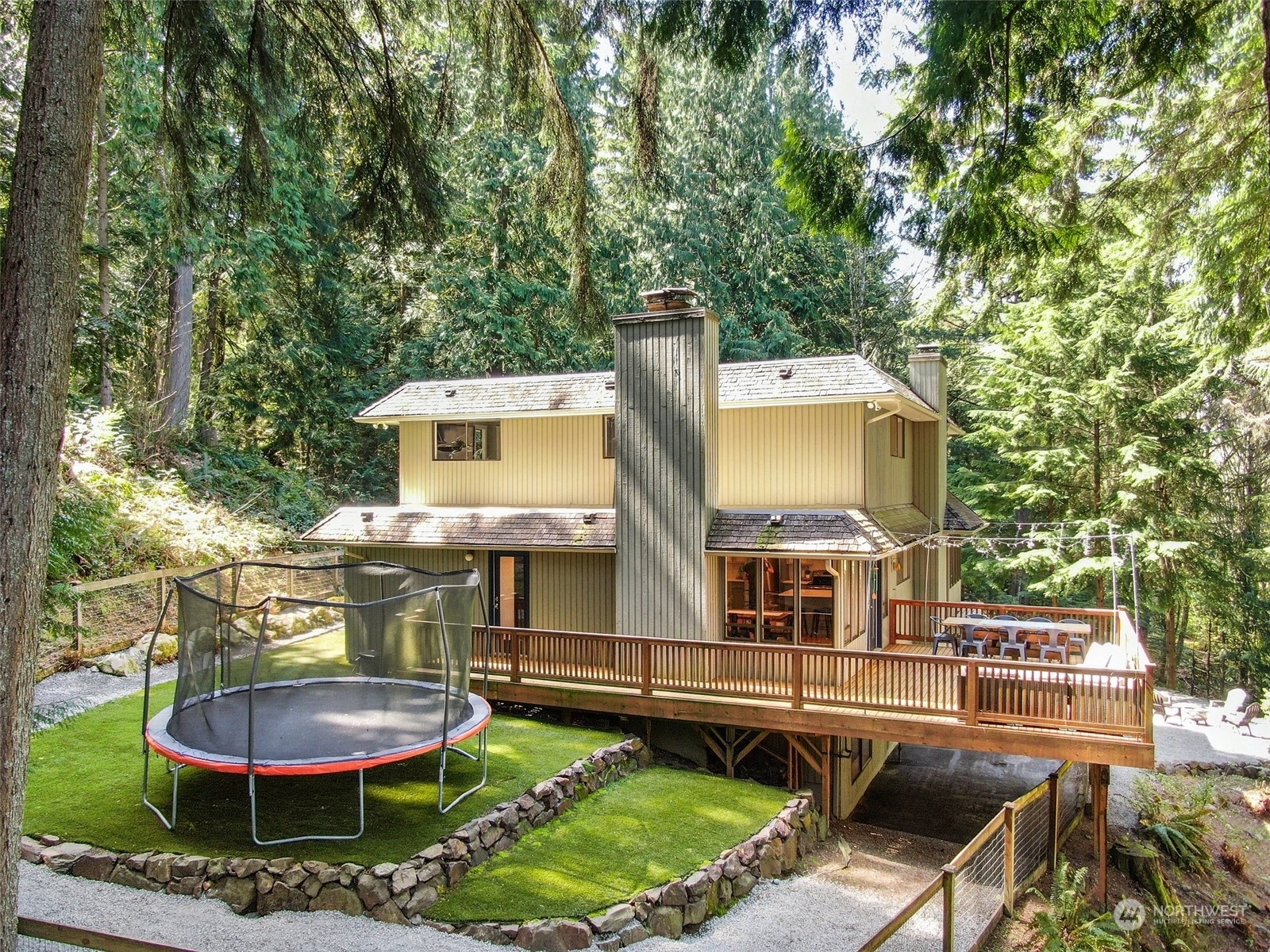 Property Photo:  790 SW Idylwood Drive  WA 98027 