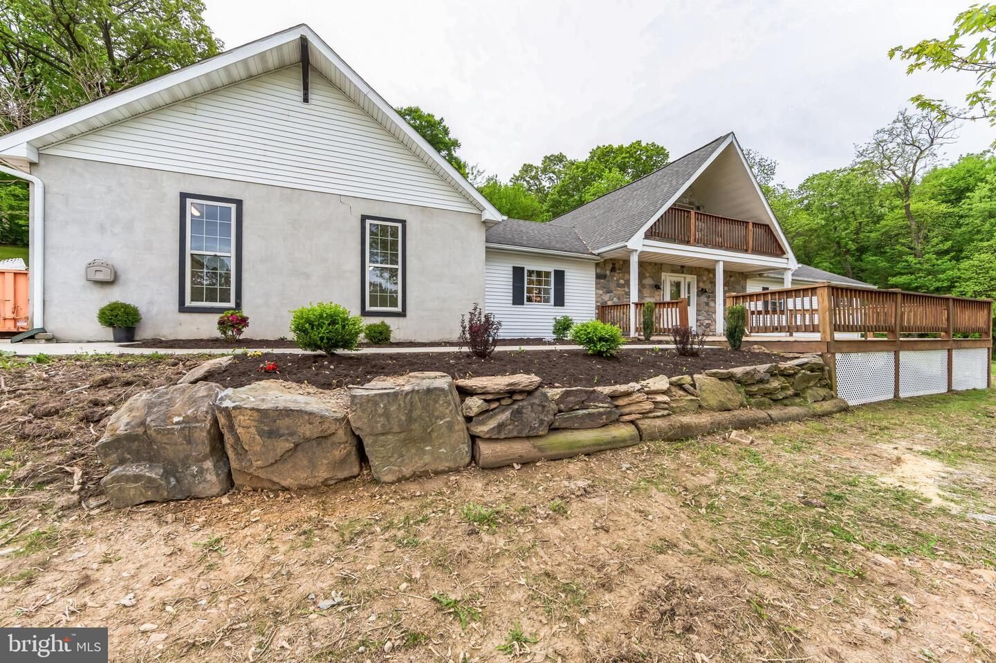 Property Photo:  582 Lancaster Pike  PA 17560 