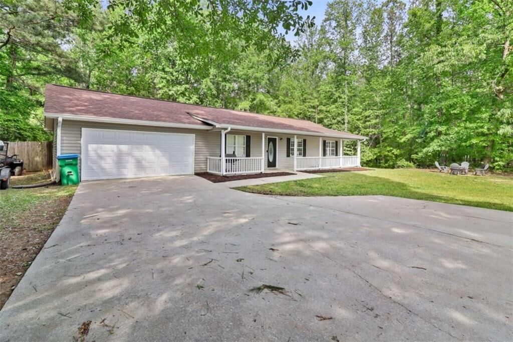 Property Photo:  1125 J D Walton Road  GA 30263 