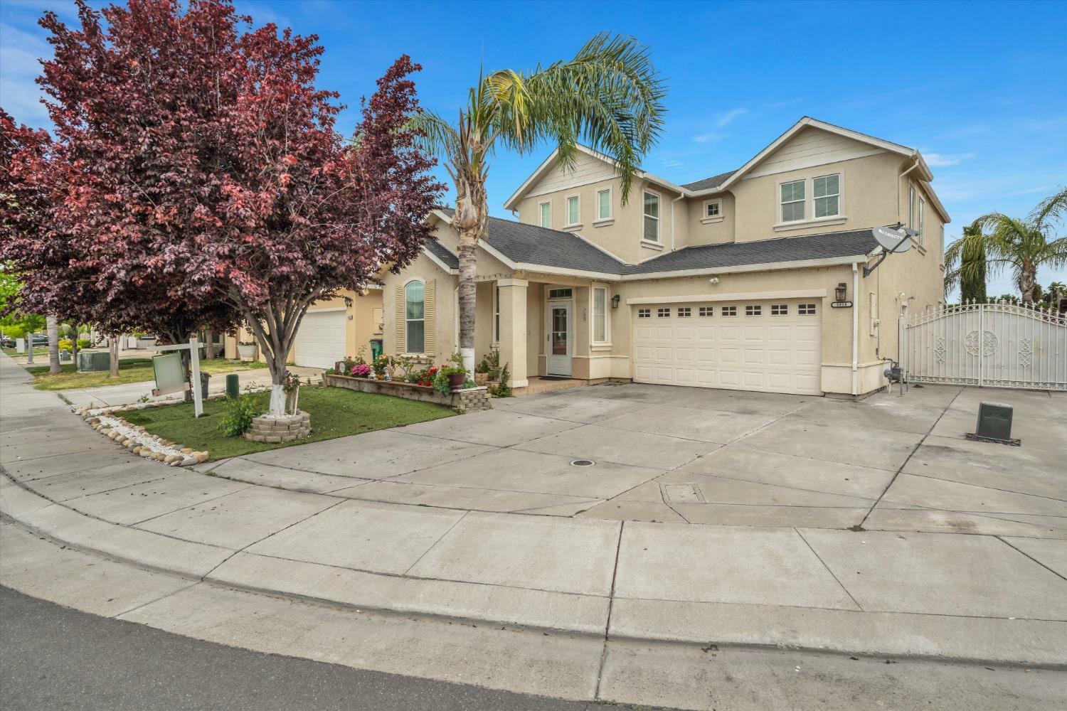 Property Photo:  3818 Red Oak Lane  CA 95205 