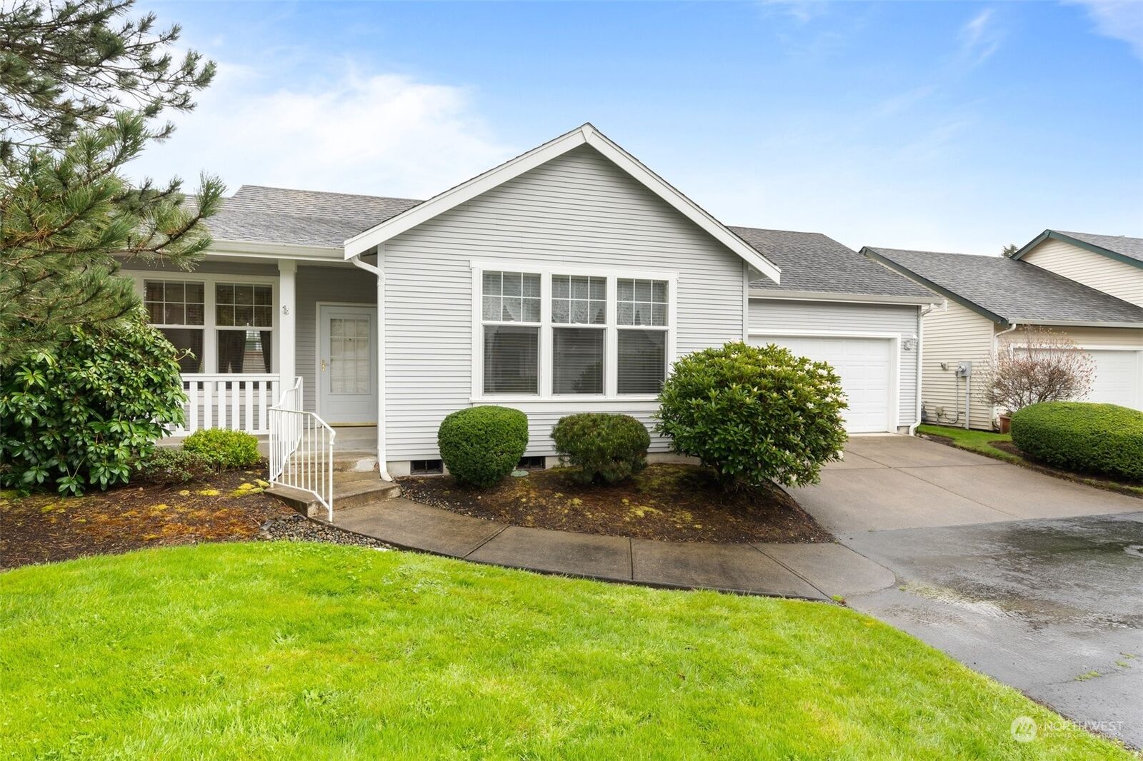 Property Photo: 804 Landing Way WA 98531