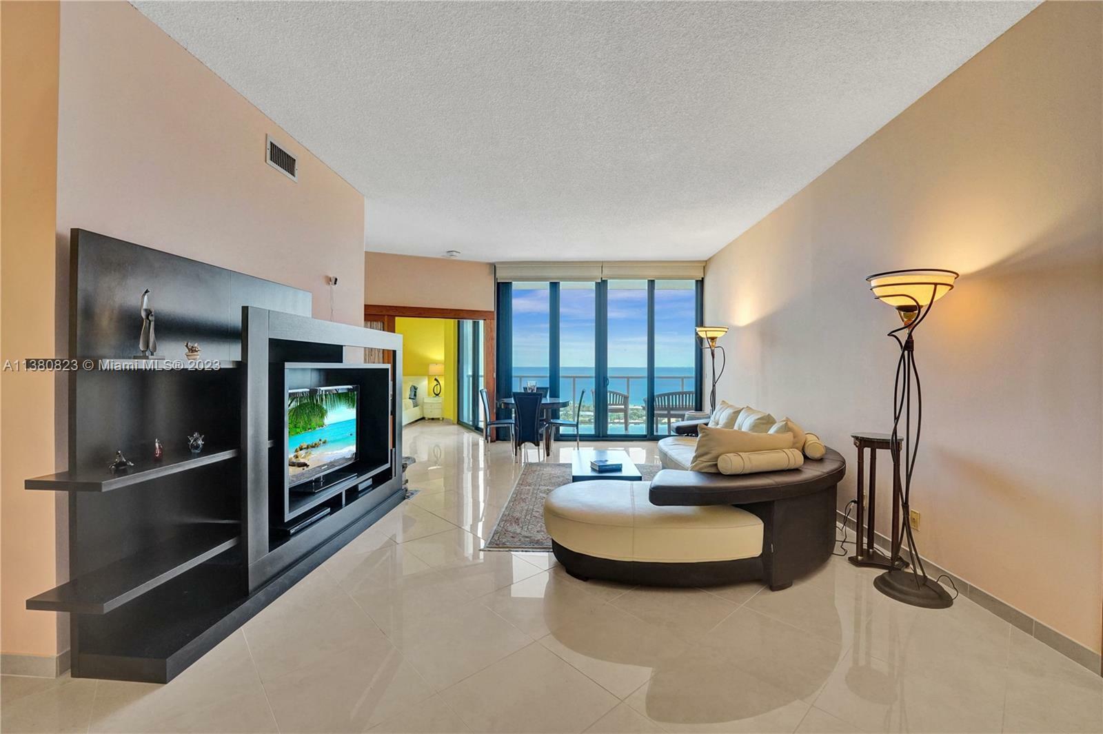Property Photo: 20281 E Country Club Dr Ph10 FL 33180