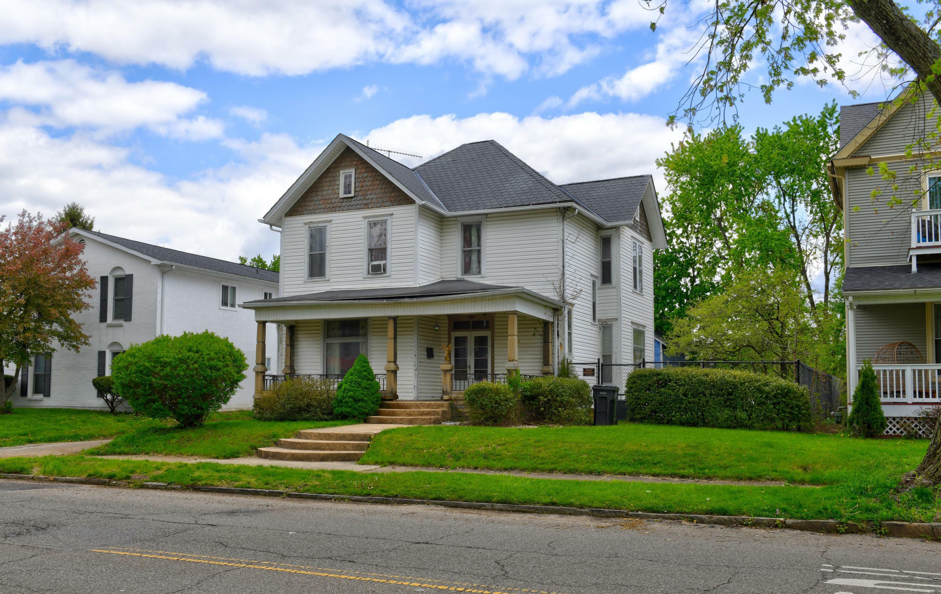 Property Photo: 366 Hudson Avenue OH 43055