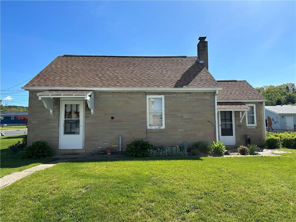 Property Photo:  212 5th Street  PA 18088 