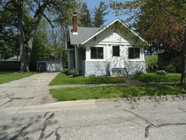 Property Photo:  120 E Lytle Street  MI 48846 