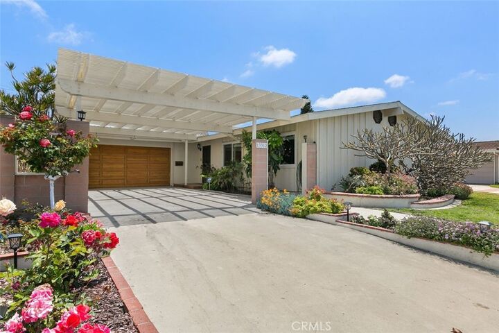 Property Photo:  13312 Weymouth Street  CA 92683