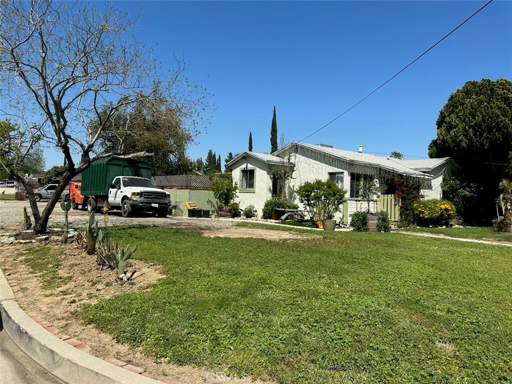 Property Photo:  18759 Lanark Street  CA 91335 