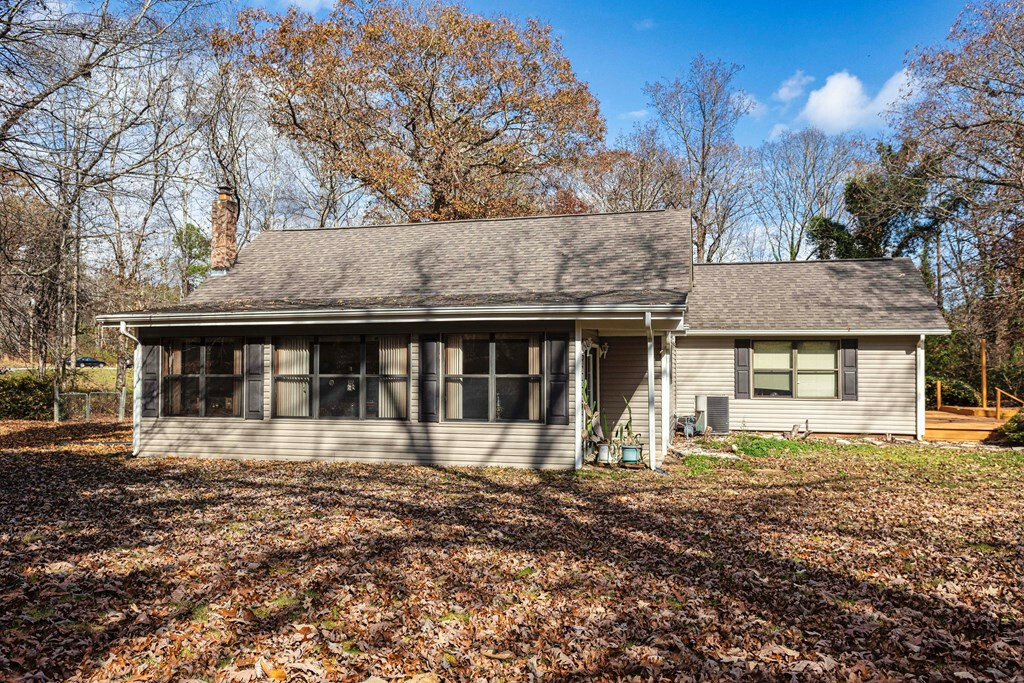 Property Photo: 406 Payne Lane TN 37381