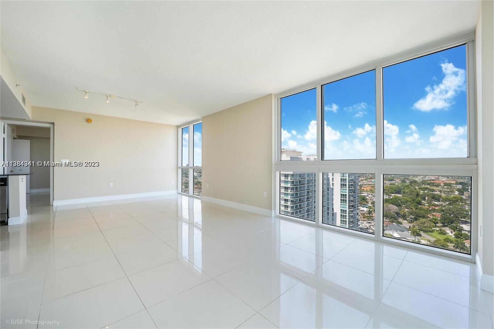 Property Photo: 1861 NW S River 2405 FL 33125