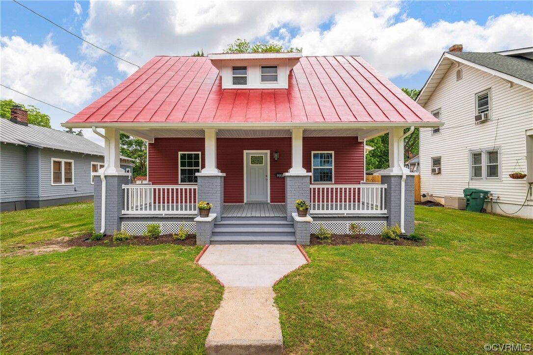Property Photo: 235 Hamilton Avenue VA 23834