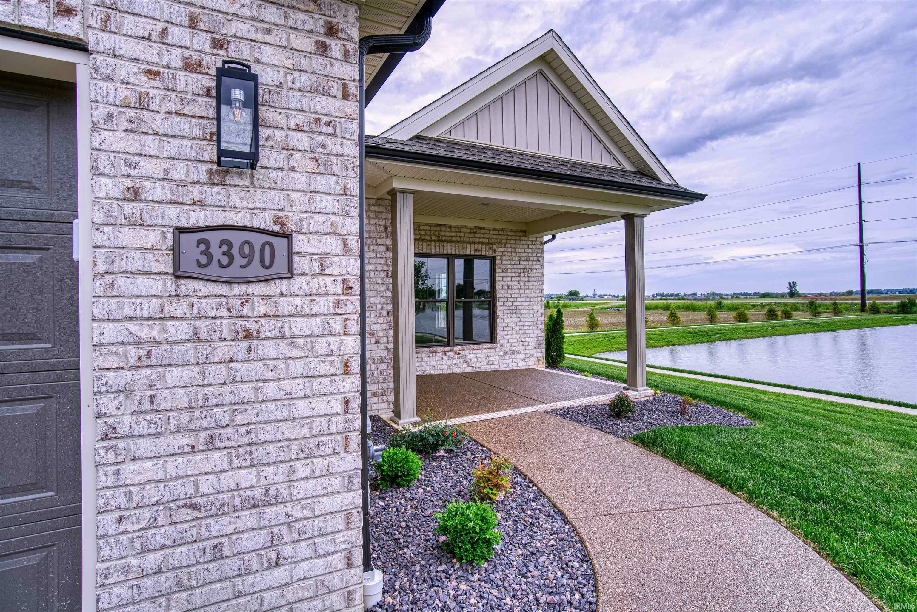 Property Photo: 3390 White Oak Trail IN 47630
