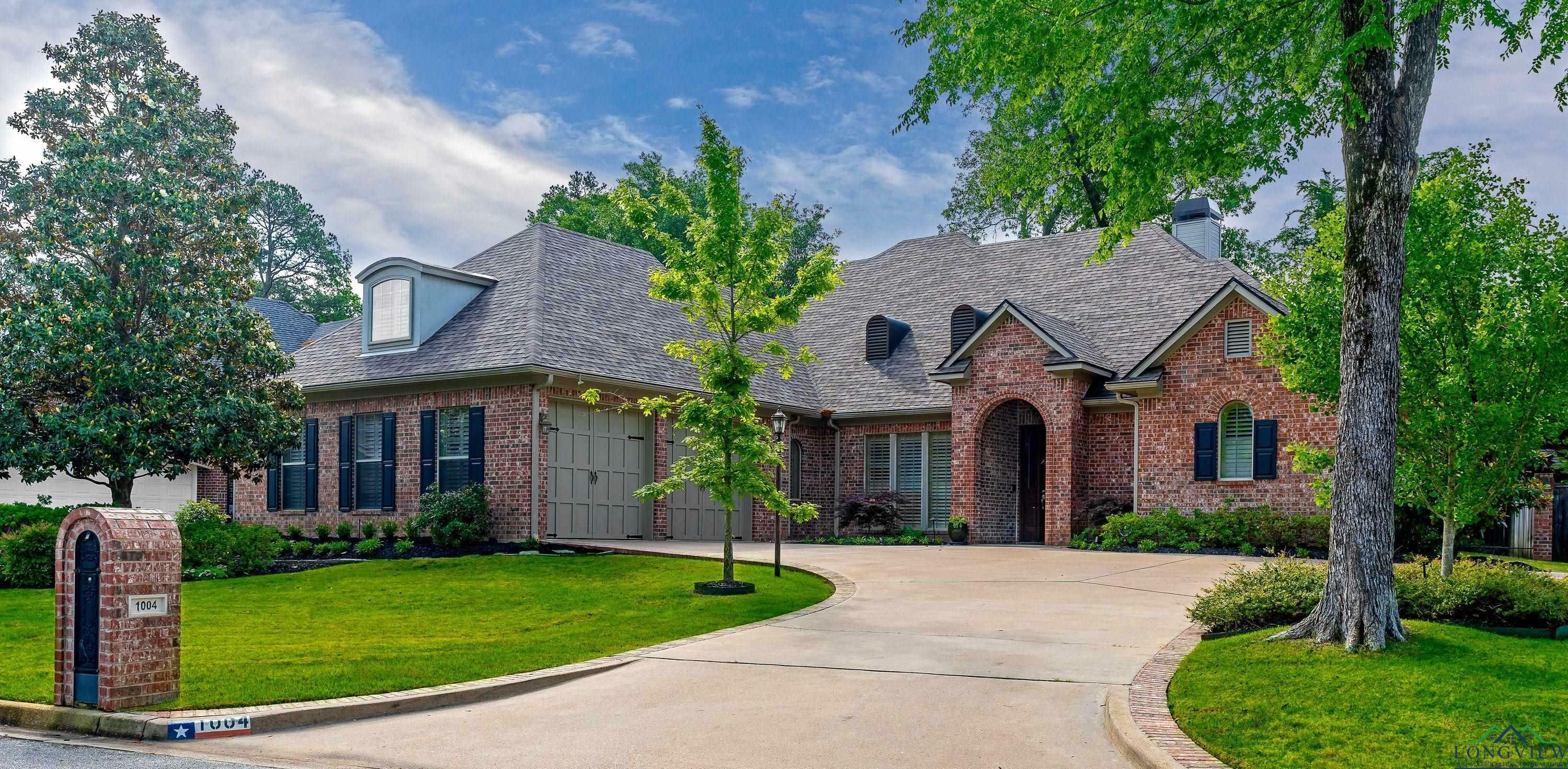 Property Photo:  1004 Riverwood Drive  TX 75604 