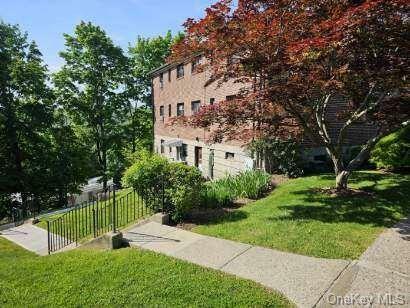 Property Photo:  154 Martling Avenue G7  NY 10591 