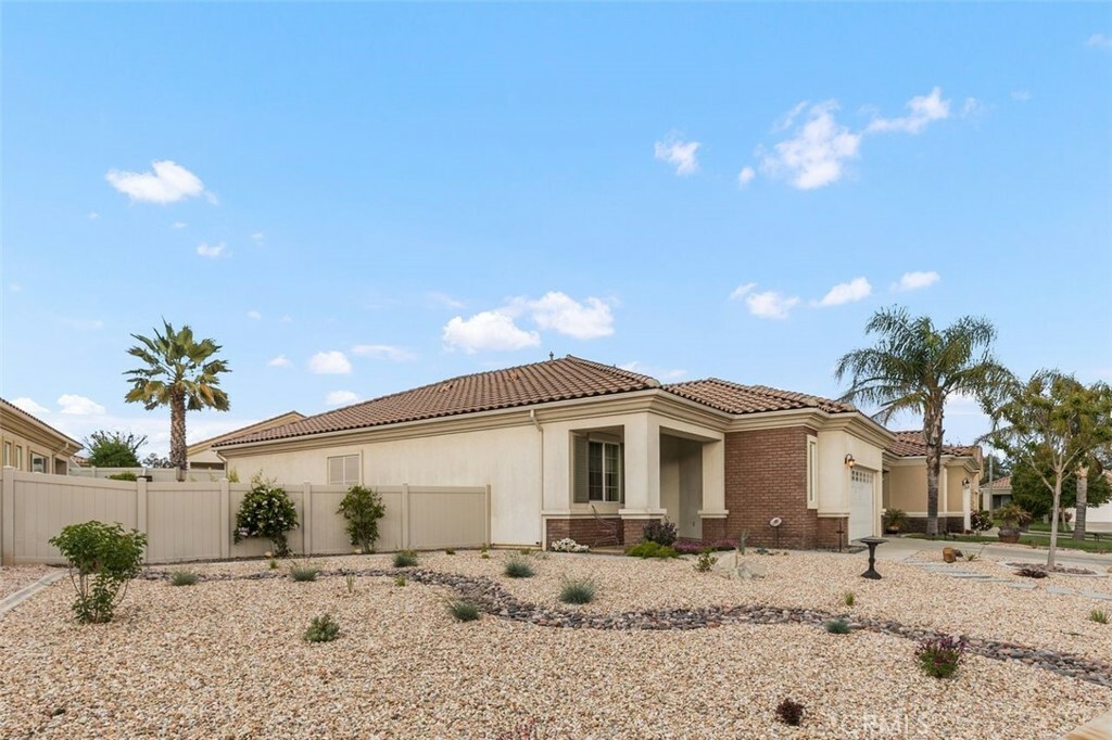 Property Photo:  1772 Muirfield Lane  CA 92223 