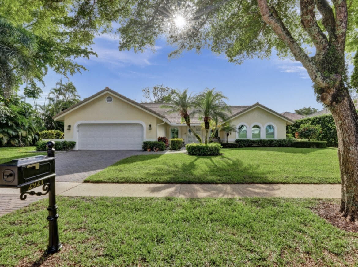 Property Photo:  2921 NW 26th Avenue  FL 33434 