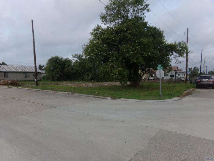 830 Elder St  Houma LA 70364 photo