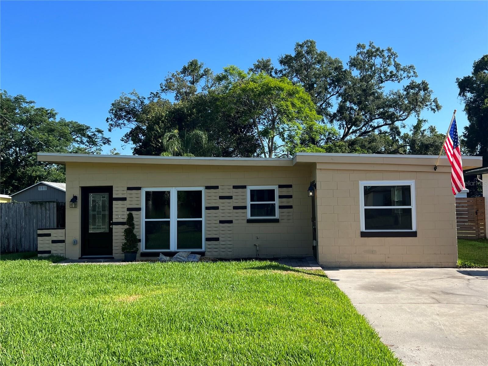 Property Photo:  1909 White Avenue  FL 32806 