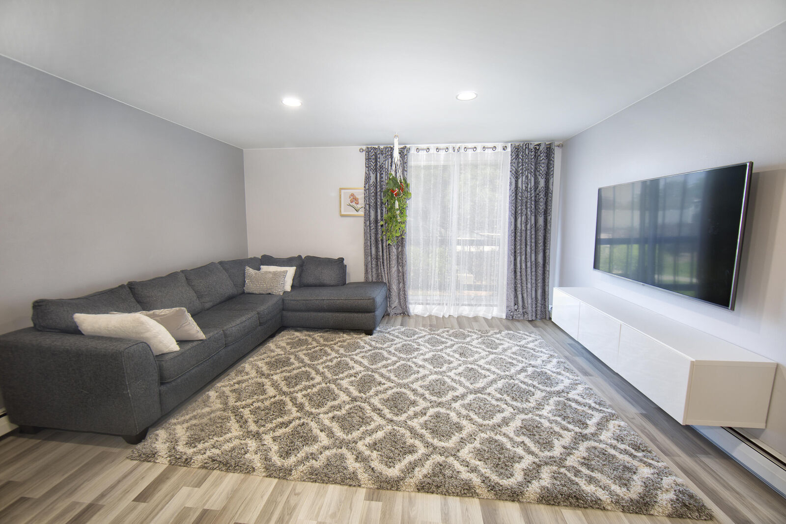 Property Photo:  4080 W Rivers Edge Cir 2  WI 53209 