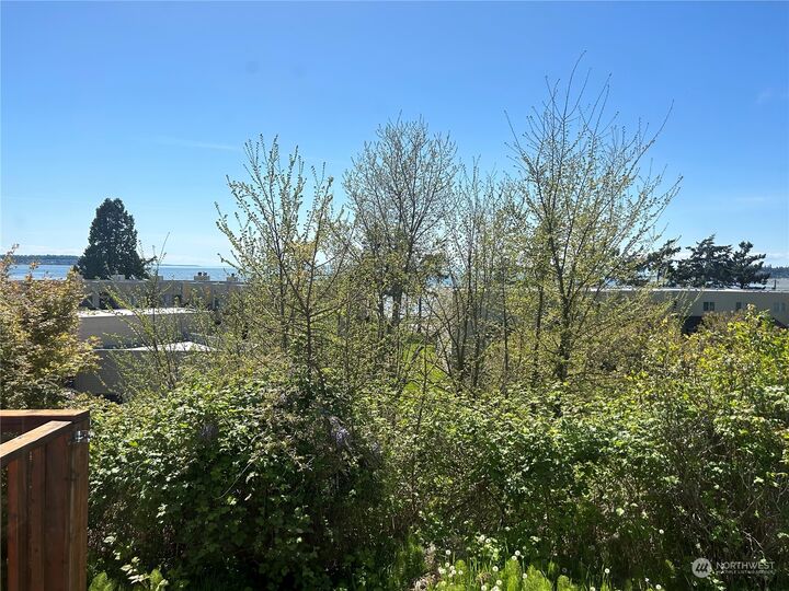 1 bed Blaine home for sale 8080 Harborview Road M156, Blaine, WA 98230