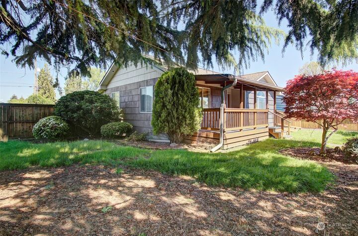 Property Photo: 271 28th Avenue WA 98632