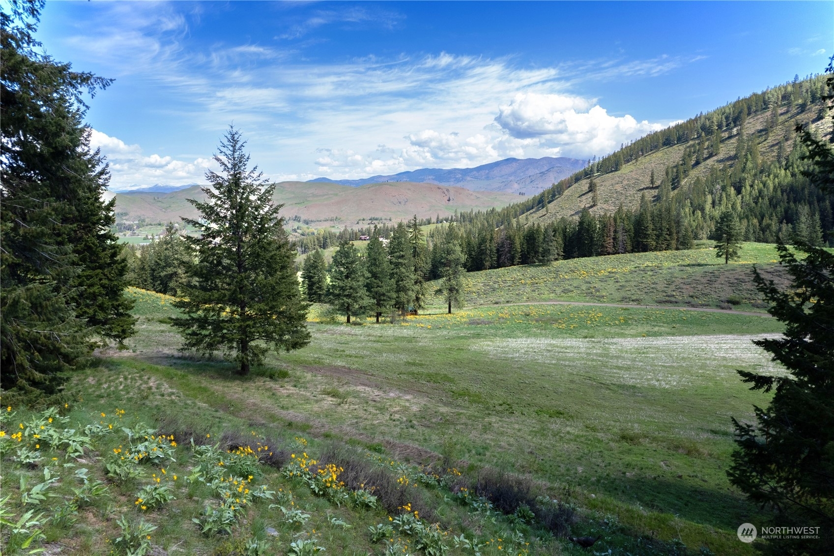Property Photo: 102 Elbow Canyon Road WA 98856
