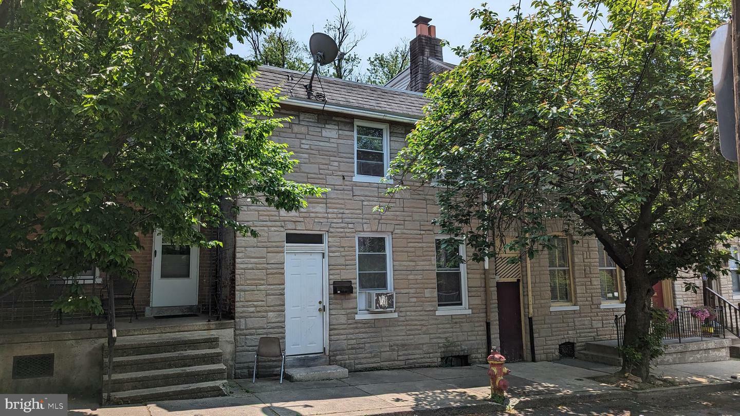 Property Photo:  127 Church Street  PA 17602 