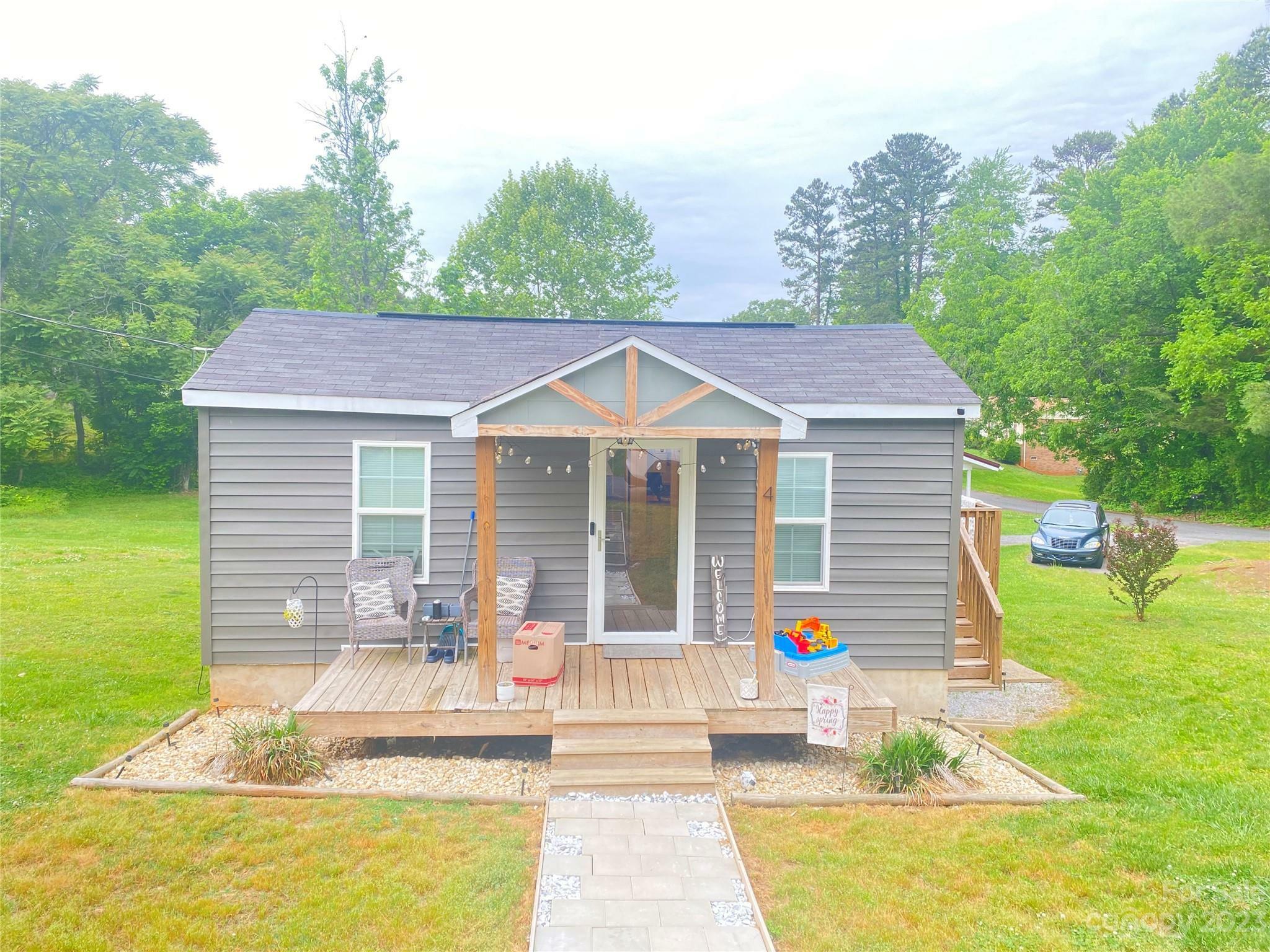 Property Photo:  4 Burgess Chapel Drive  NC 28630 