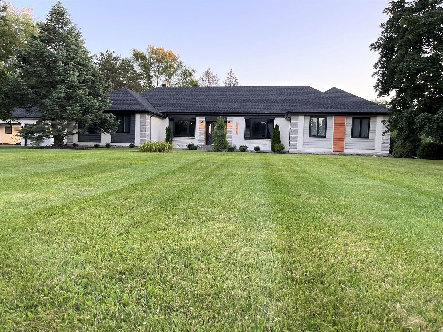 Property Photo: 3007 Springbrook Road IL 60012