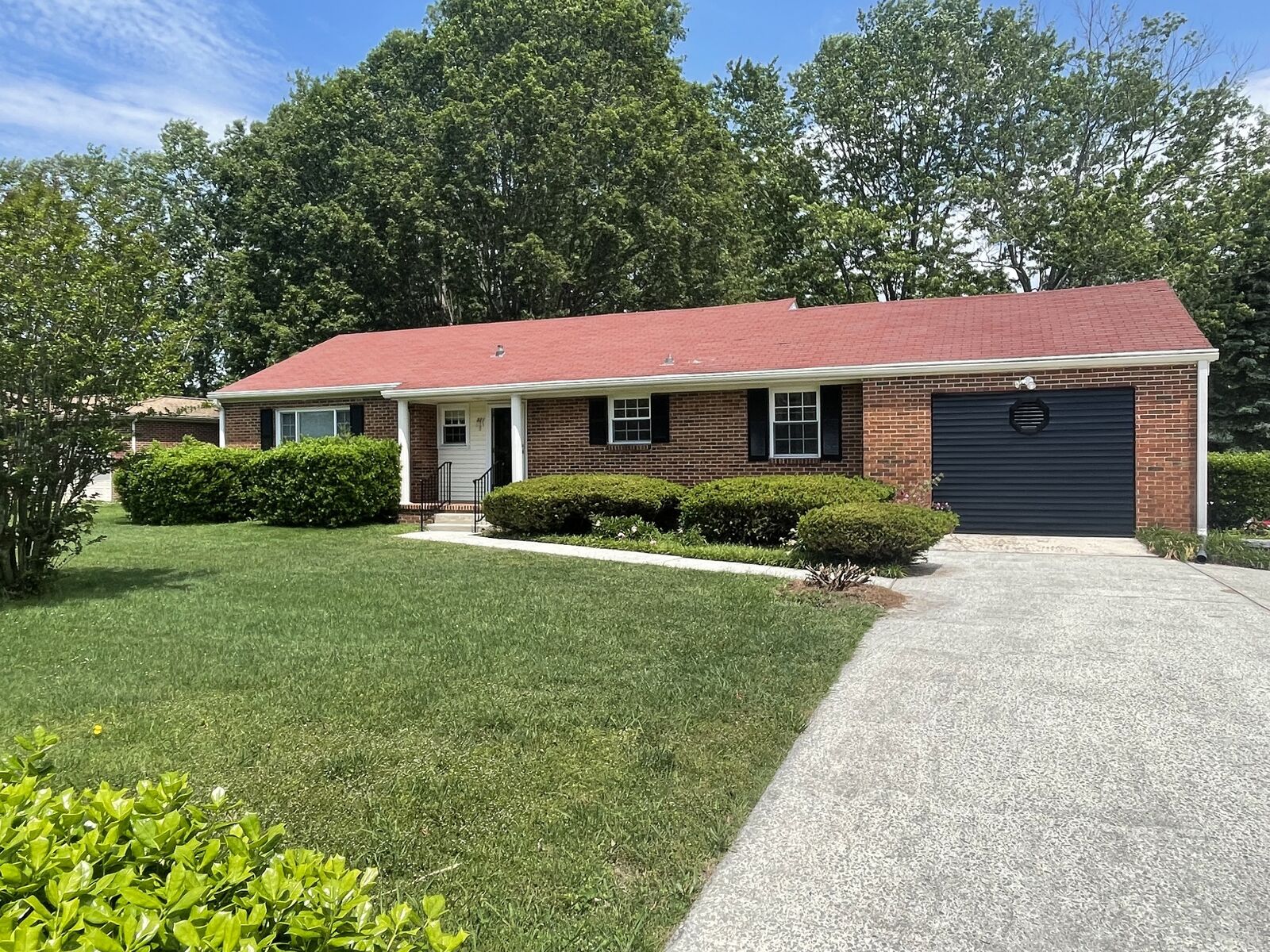 Property Photo: 321 Druid Ln TN 37388