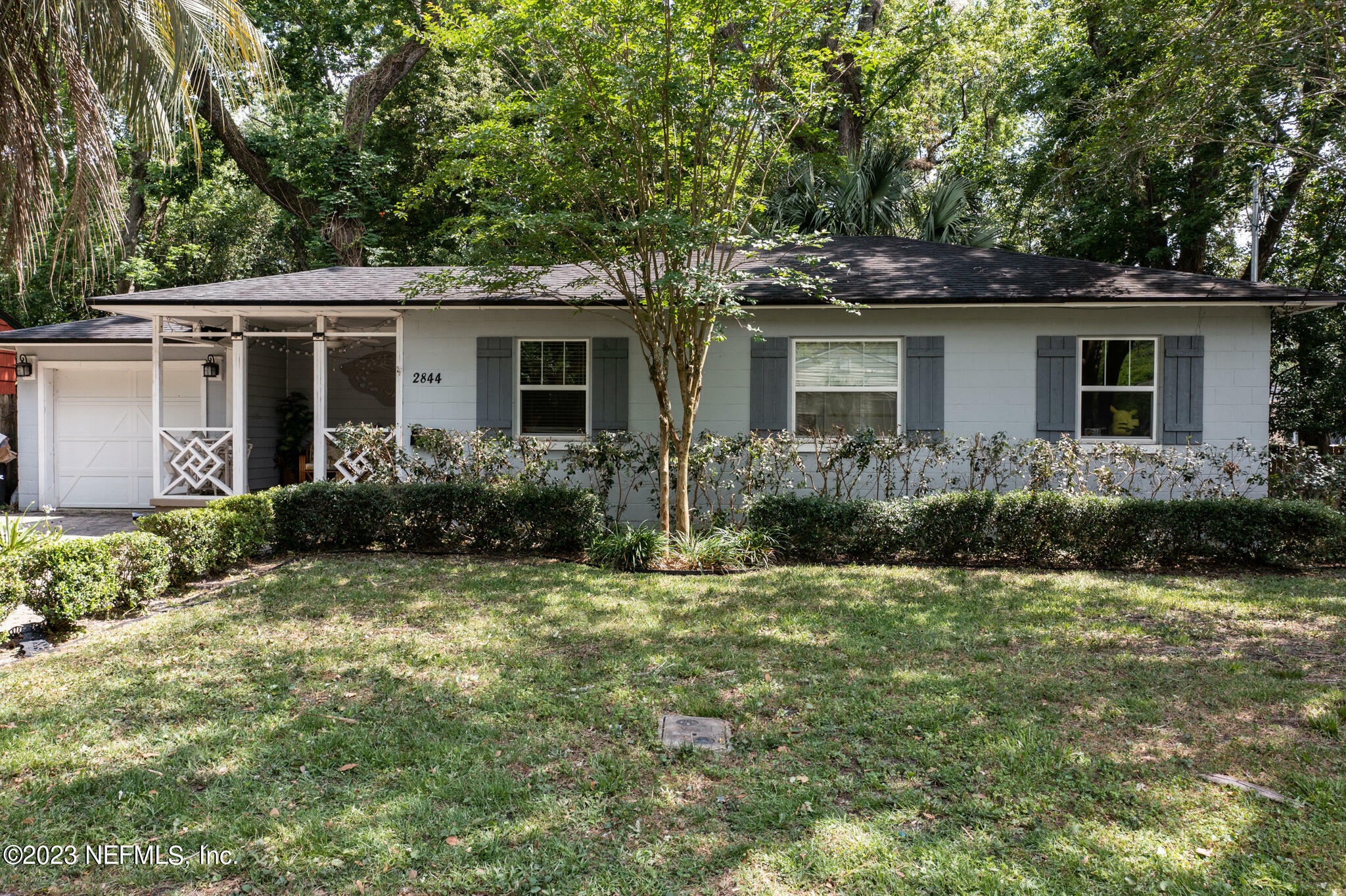 Property Photo:  2844 Cherokee Circle S  FL 32205 