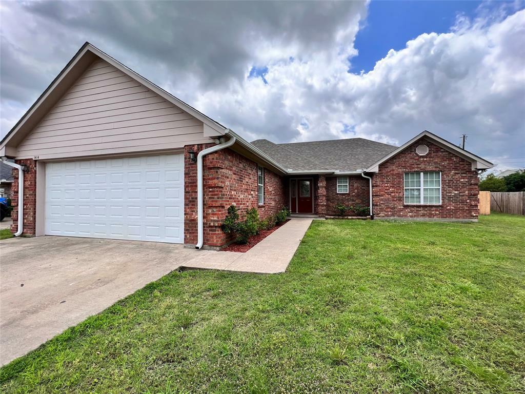 Property Photo:  1414 Live Oak Street  TX 75482 