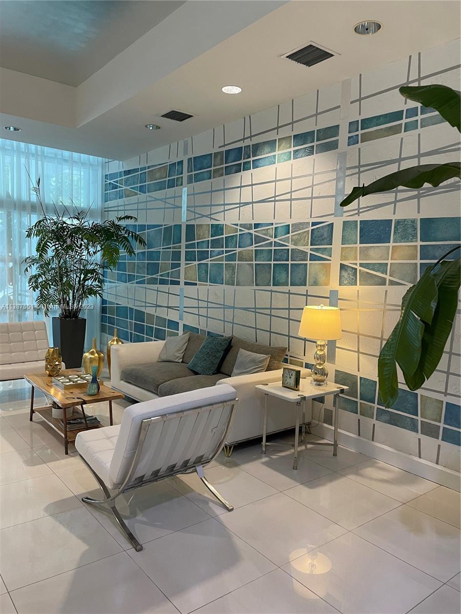 Property Photo:  1723 SW 2nd Ave 803  FL 33129 