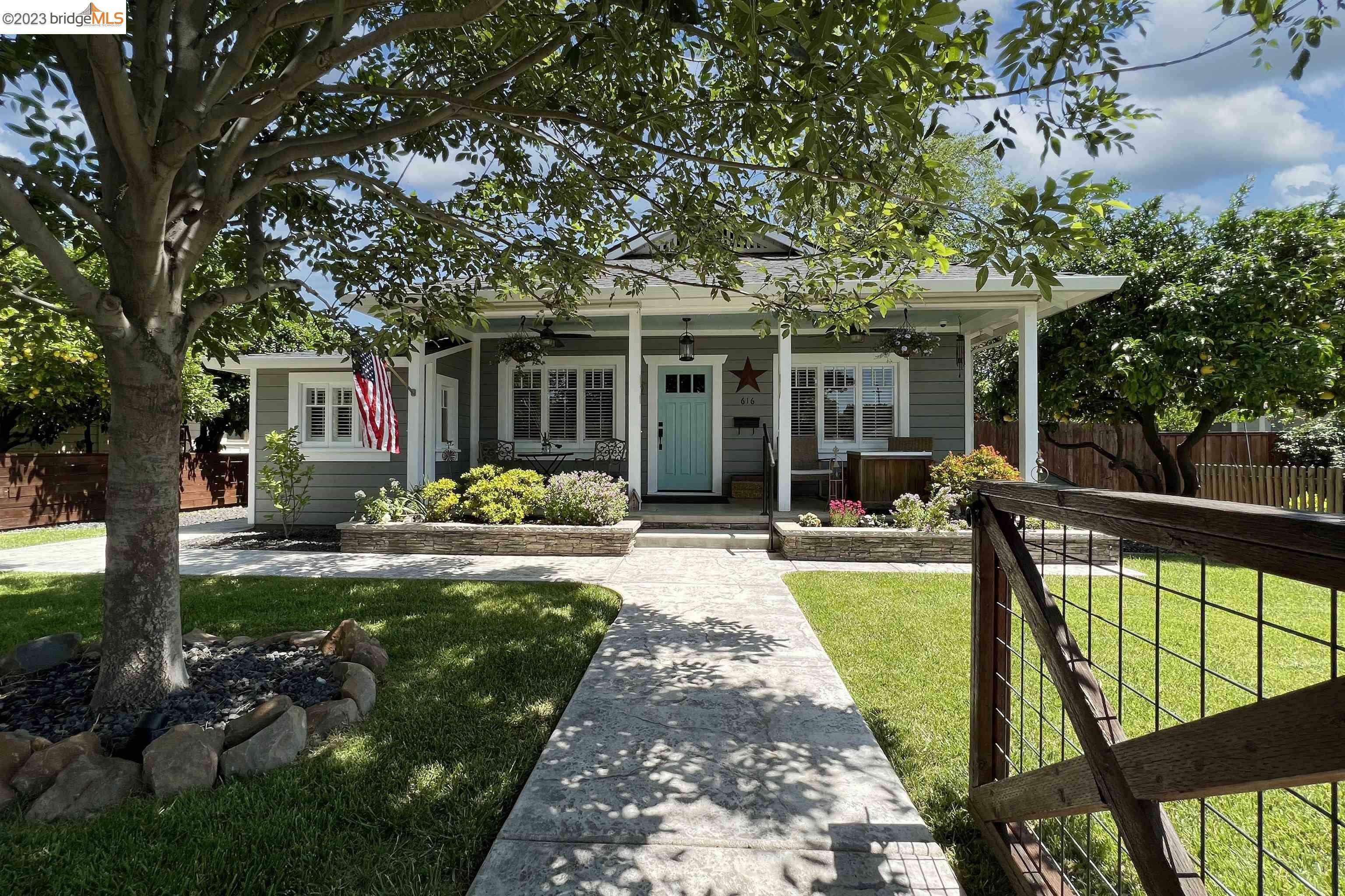 Property Photo: 616 2nd St CA 94513