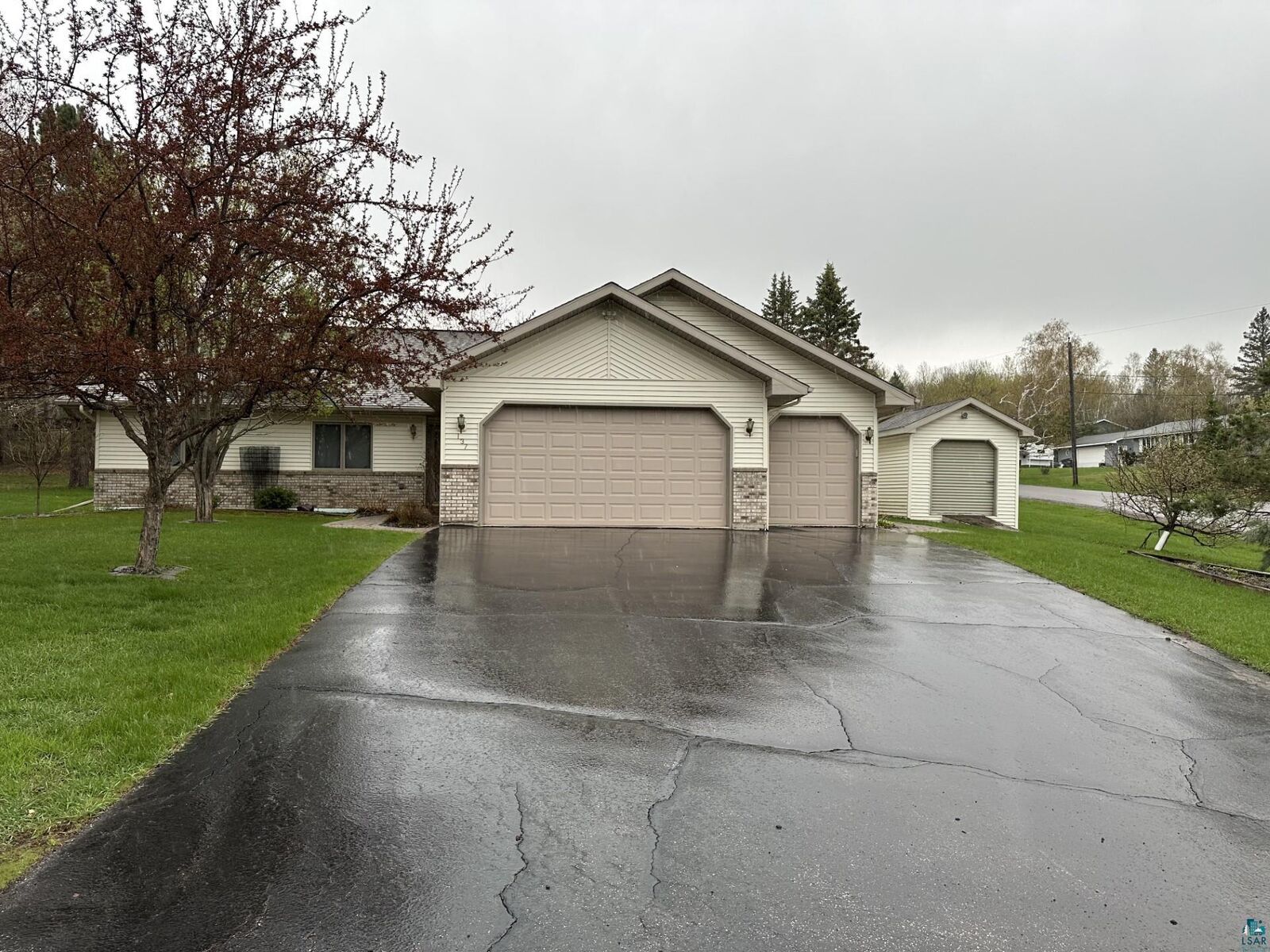 Property Photo:  137 W Ideal St  MN 55811 