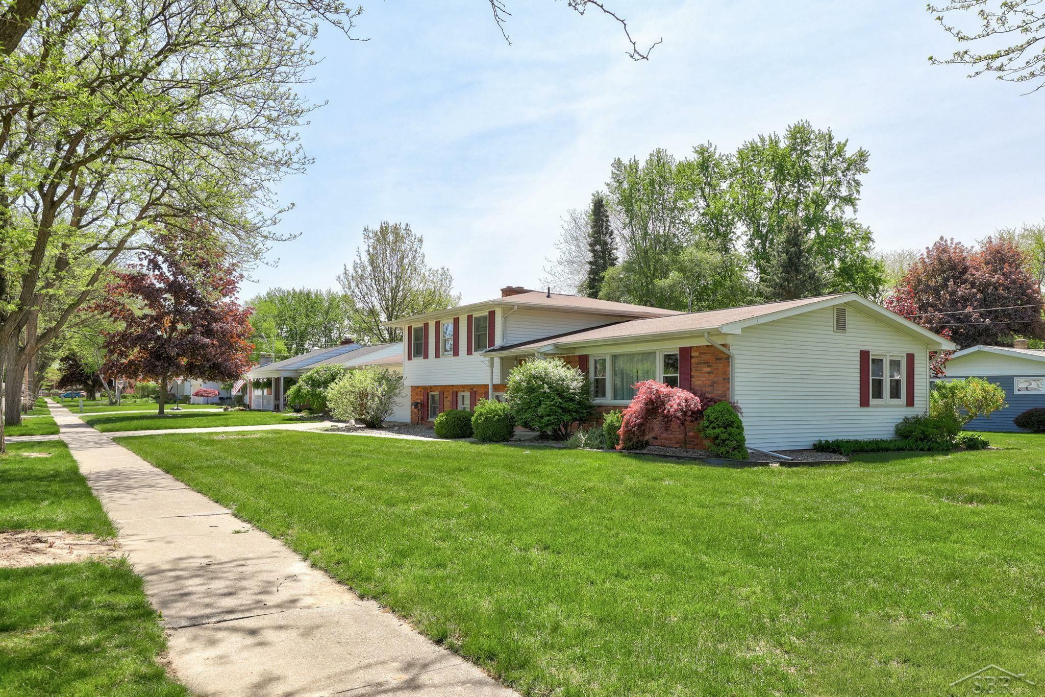 Property Photo: 409 Sunburst Dr MI 48734
