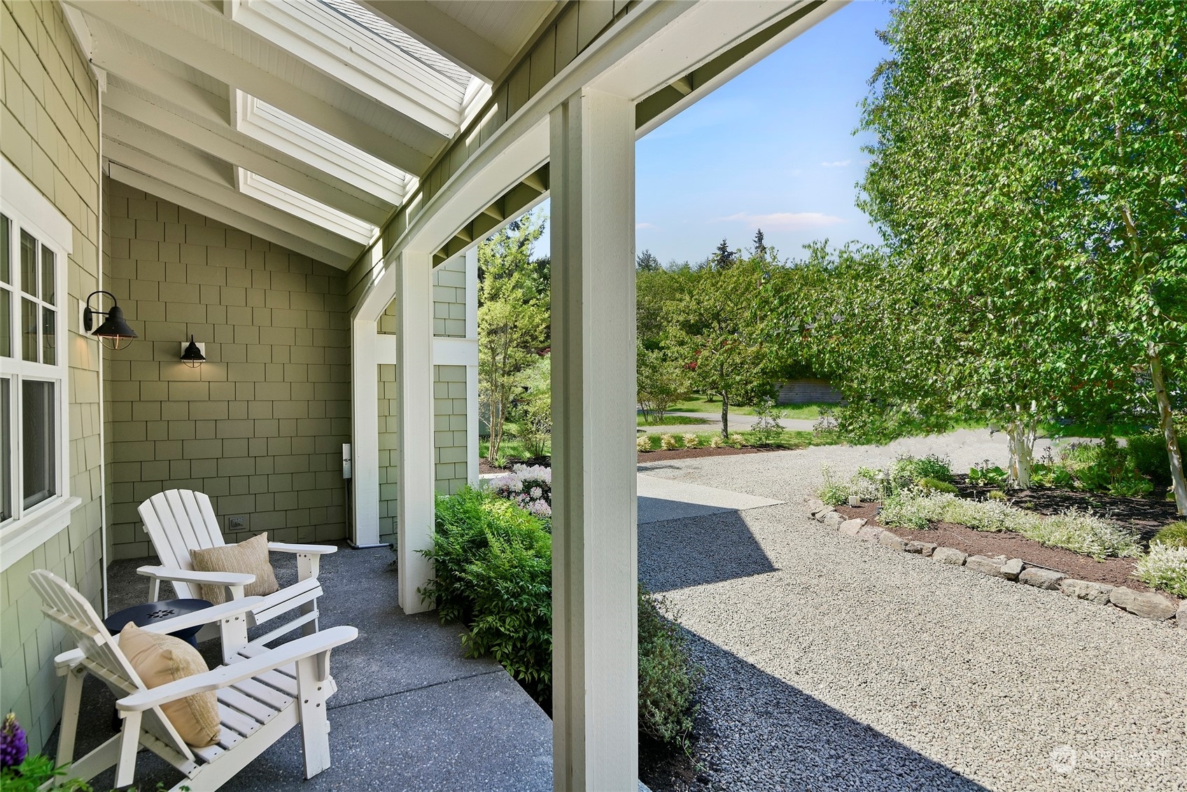 Property Photo:  301 Weaver Road NW  WA 98110 