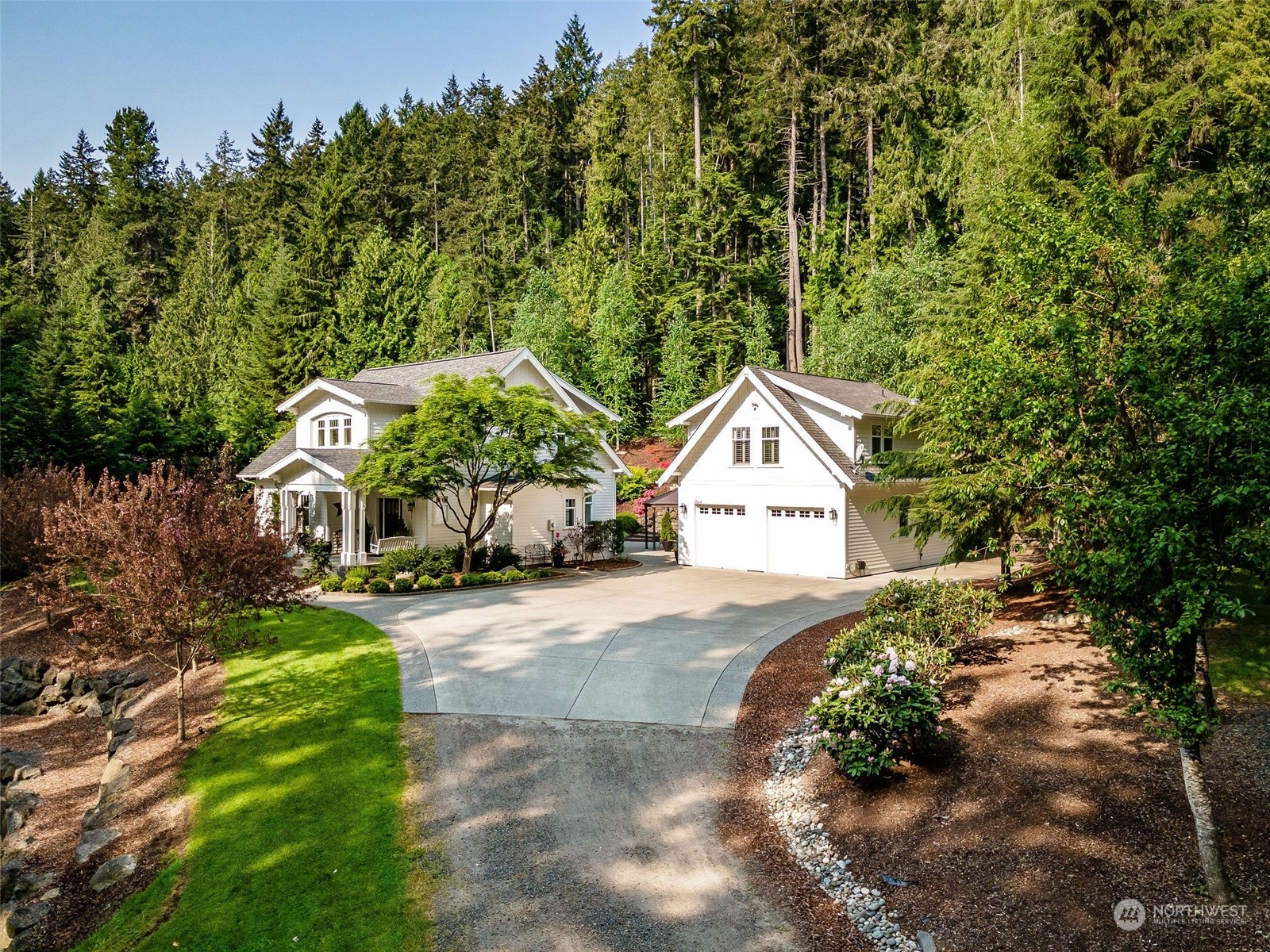 Property Photo:  7604 NE Opal Ridge Lane  WA 98110 