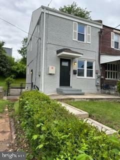 Property Photo: 5563 Central Avenue SE DC 20019
