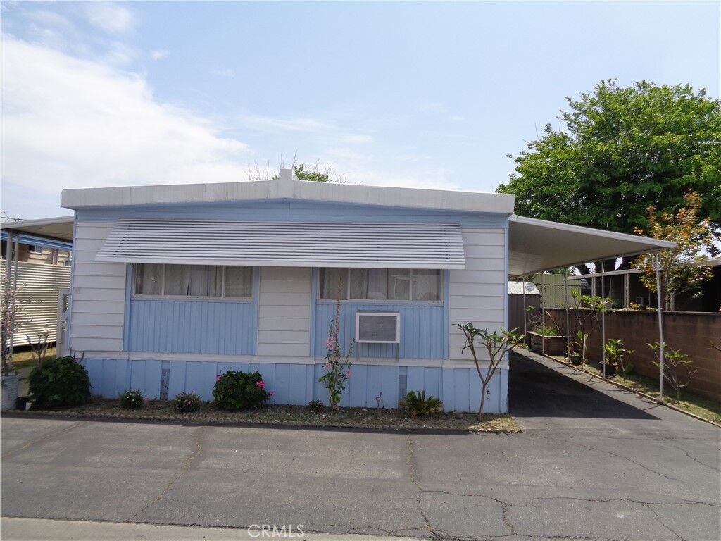 Property Photo: 1380 N Citrus Avenue H17 CA 91722