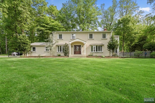 20 Dorotockeys Lane  Old Tappan NJ 07675 photo