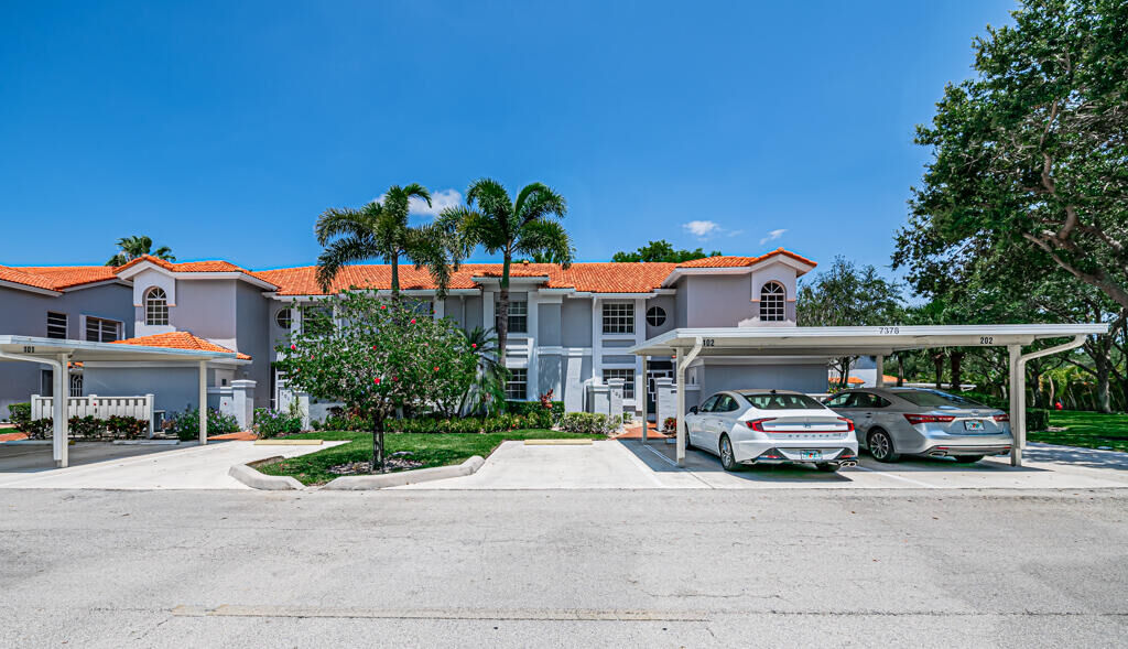 Property Photo:  7378 Lake Meadow Way 102  FL 33437 