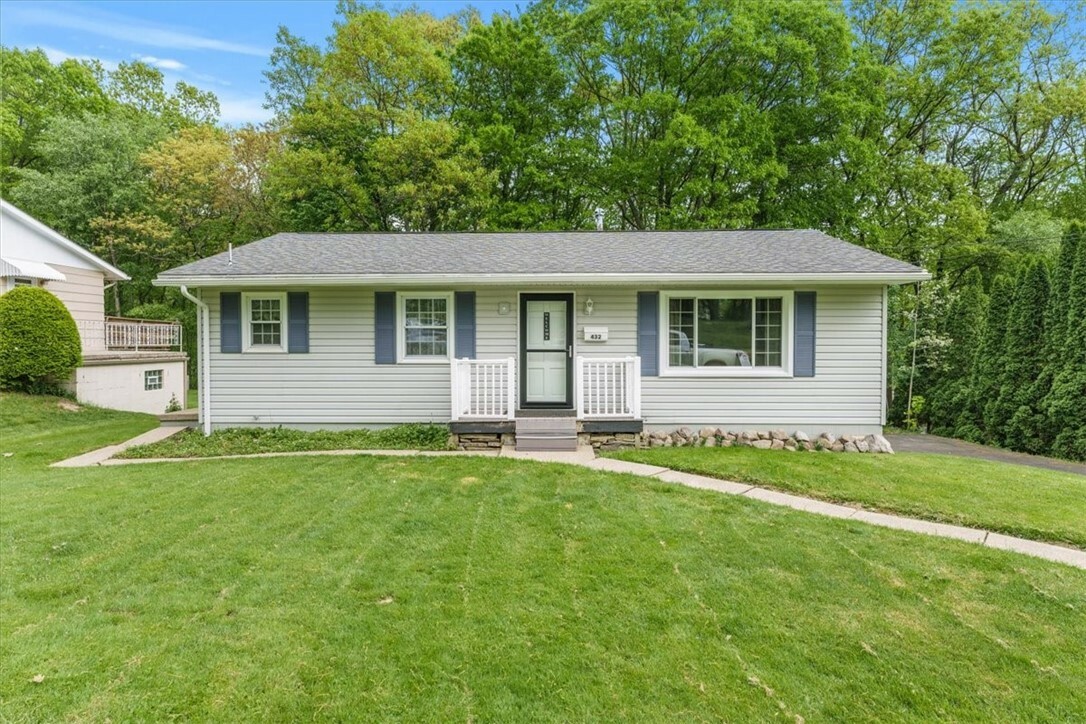 Property Photo:  432 Woodland Drive  PA 16323 